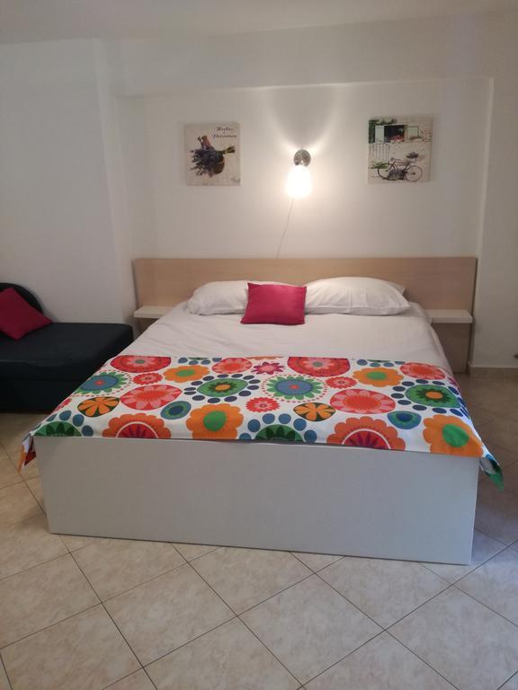 Guesthouse Villa Juric Crikvenica Exterior photo